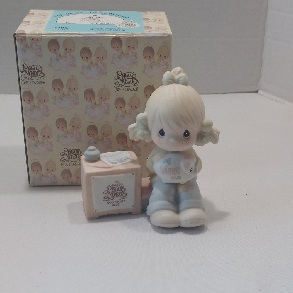 Precious moments (2013)